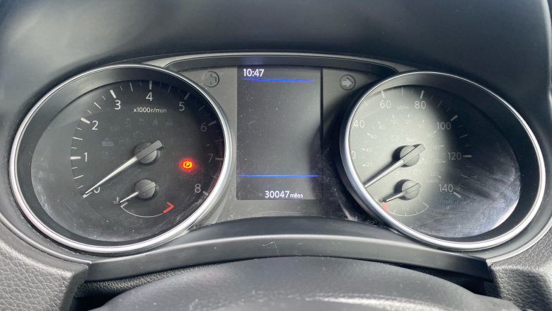 Nissan Qashqai 1.3 DiG-T Acenta Premium 5dr Petrol Hatchback